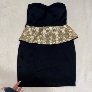 Strapless dress🖤💛